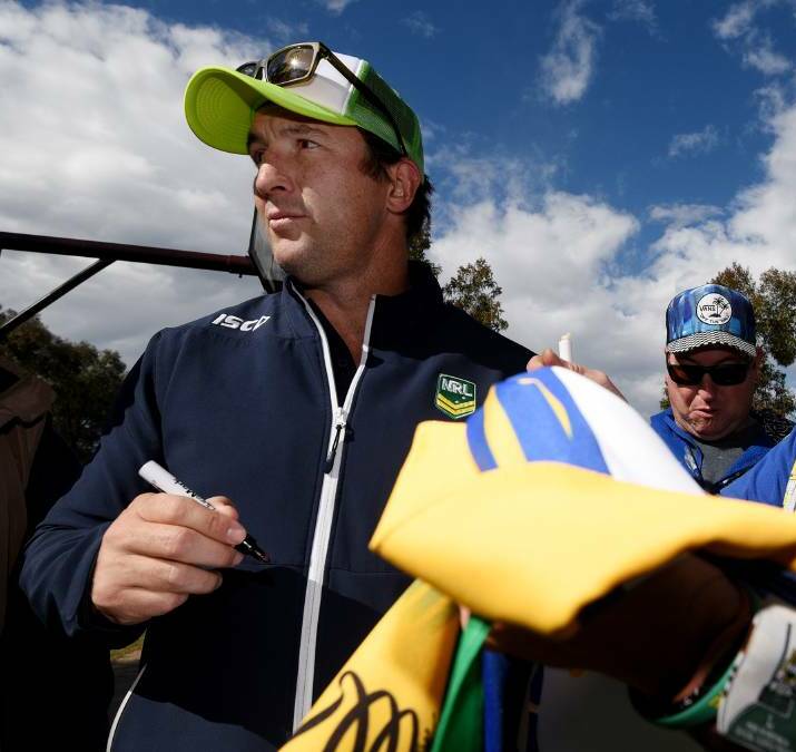 League great: Former NRL star Nathan Hindmarsh has visited Tamworth before, taking the time to meet with fans during NAIDOC Week in 2017. Photo: Gareth Gardner.