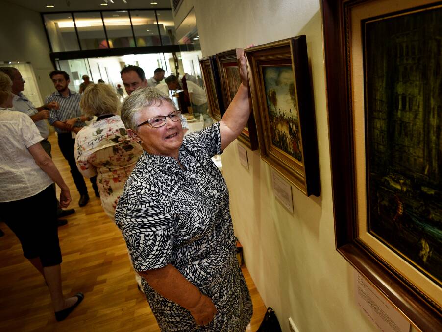 Unveiling: The niece of Smoky and Dot Dawson, Judy Lipman, was at the unveiling at the Tamworth Regional Art Gallery. Photo: Gareth Gardner 270117GGBO105