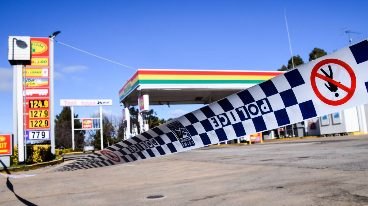 ARMED HOLD-UP: Police spent the morning at the crime scene at the Matilda service station in Uralla. Photo: Simon McCarthy
