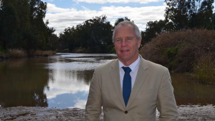 Cotton Australia general manager Michael Murray has encouraged growers and contractors to attend a meeting on transport ahead of the cotton harvest.