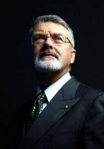 Peter Shergold said Armidale and refugees would both benefit. Photo: Louie Douvis