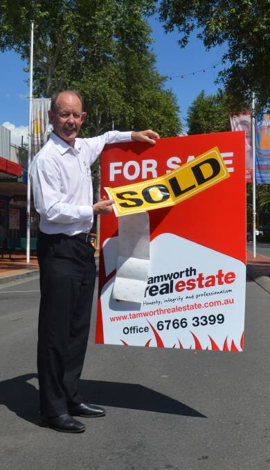 Selling it: Tamworth Real Estate's Graeme Elmes is sold on Barnaby Joyce's comments regarding housing affordability this week. Photo: Chris Bath 270117CBA