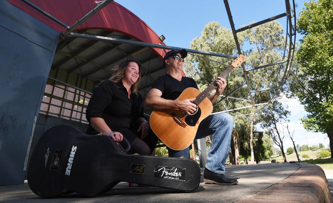 On song: Tamworth's newest music duo Kate Figueira and Scott Mcilveen have joined forces to create SK8, check them out. Photo: Gareth Gardner 240417GGC11