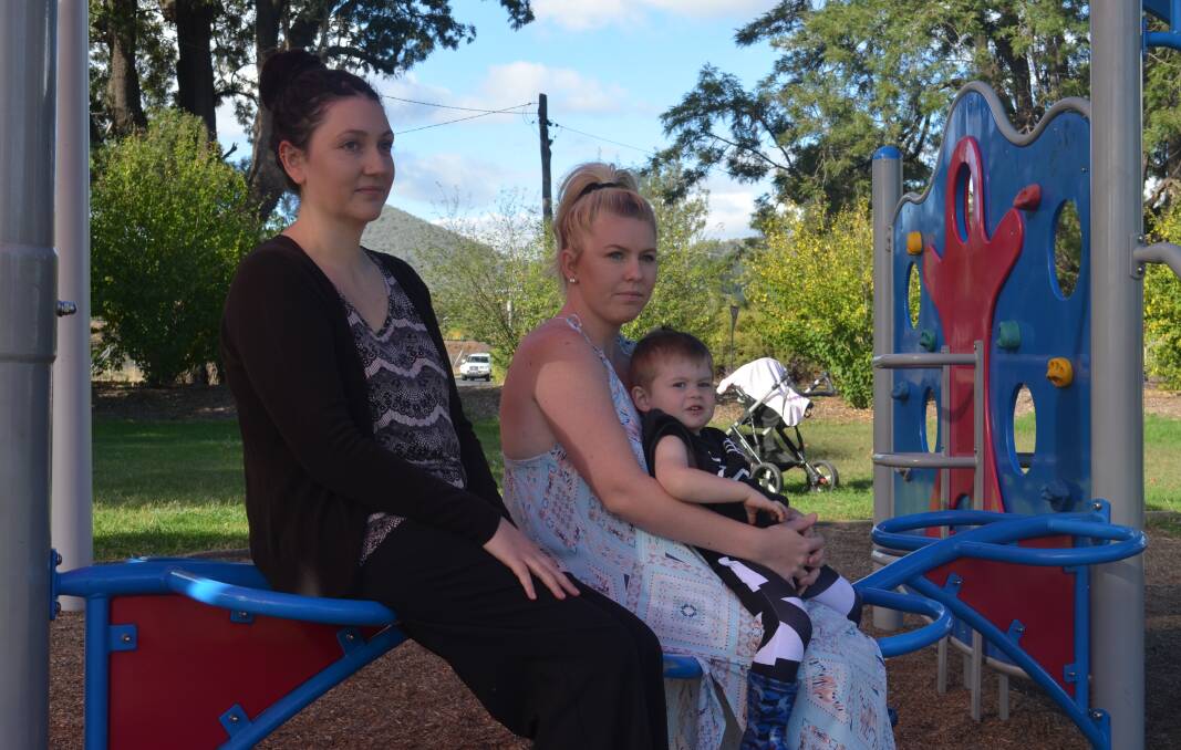 Baby blues: Samantha Wibberley and Kimberly Kettle are hosting a protest at the Tamworth hospital on Friday morning. Photo: Chris Bath 040517