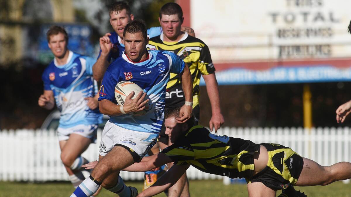 LEADER: Blues halfback Justin Knight will hope to steer the side to victory against the Bulldogs in Gunnedah on Sunday. Photo: Gareth Gardner 