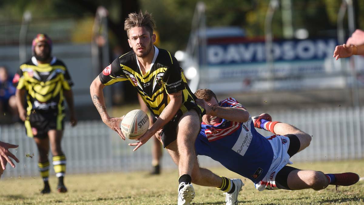 SORRY, WE'RE CLOSED: Talented halfback Scott Berry is among the Warriors players looking for a new club. 