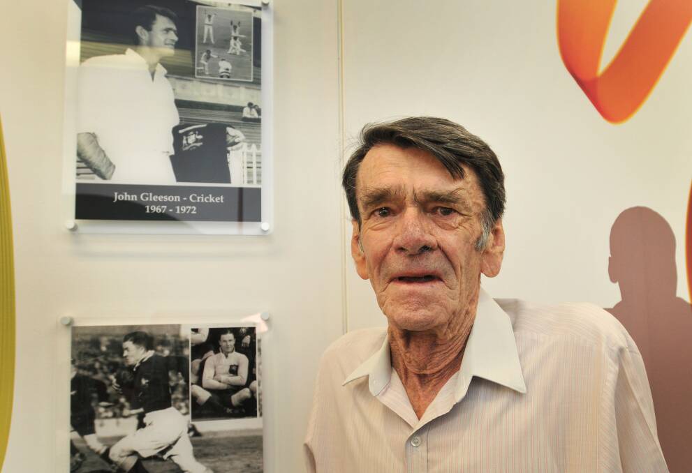 A LEGEND LOST: 'Mystery spinner' John Gleeson at the Tamworth Regional Sporting Hall of Fame opening in 2014. Photo: Geoff O'Neill 051214GOB08