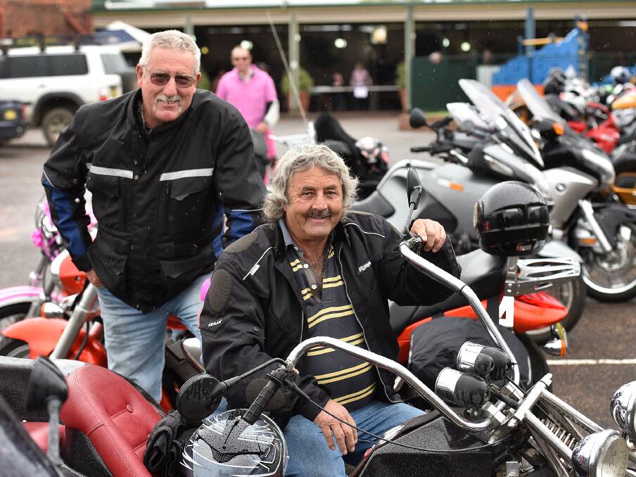 MATES: Kevin Claire and Gordon White before they embark on the Pink Ribbon Ride fundraising for cancer research. Photo: Gareth Gardner 250916GGA02