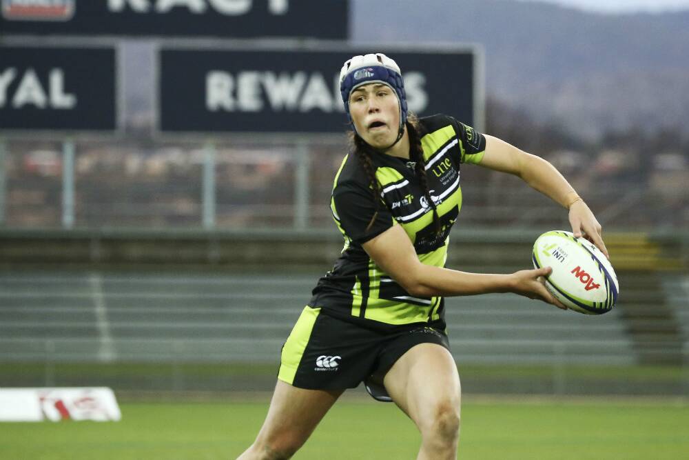Inverell's Rhiannon Byers, here playing for the UNE Lions in last years inaugural Aon Women's University Sevens Series, is among several seasoned players named in the extended Central North squad.