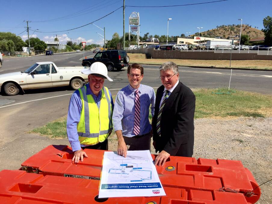 HITTING THE ROAD: Graeme McKenzie, Kevin Anderson and Col Murray look over Manilla Rd upgrade plans. Photo: Jacob McArthur 050118JMA01