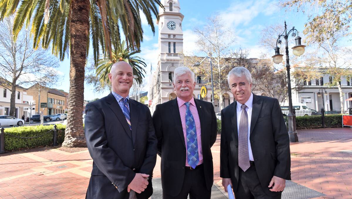 LOCAL LIBS: From left: Tamworth's Mitch Hanlon, Noel O'Brien and Gerry Griffiths are running for council. Photo: Geoff O'Neill 050816GOC01