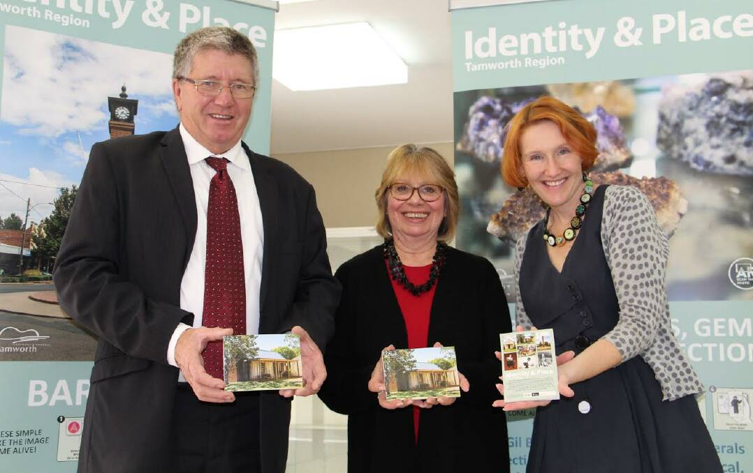 NEW LOOK: Tamworth mayor Col Murray, Dr Roslyn Russell and gallery and museum director Bridget Guthrie launching a new augmented reality program for local museums. Photo: Supplied