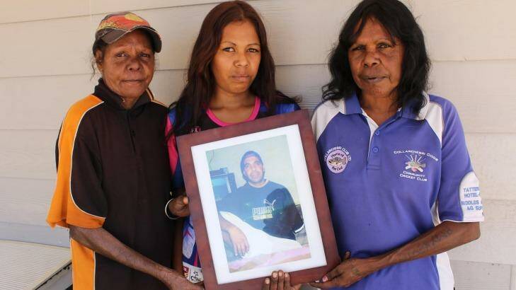 Karen, Zoey and Sheila Adams, the family of Roger Adams who died after drinking toxic moonshine.  Photo: Sarah Whyte / 730ABC