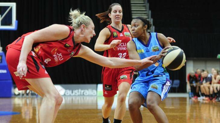 Capitals import Renee Montgomery scored 25 points in her team's loss to Townsville. Photo: Melissa Adams
