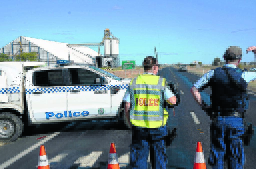 ROADBLOCK: Police closed the Newell Highway at Moree to try stop the vehicle in the pursuit. Photo: Matthew Purcell