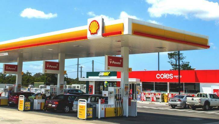 The Shell service centre at 190-198 Princes Highway, South Nowra, is being sold by APN. Photo: Phil Harris