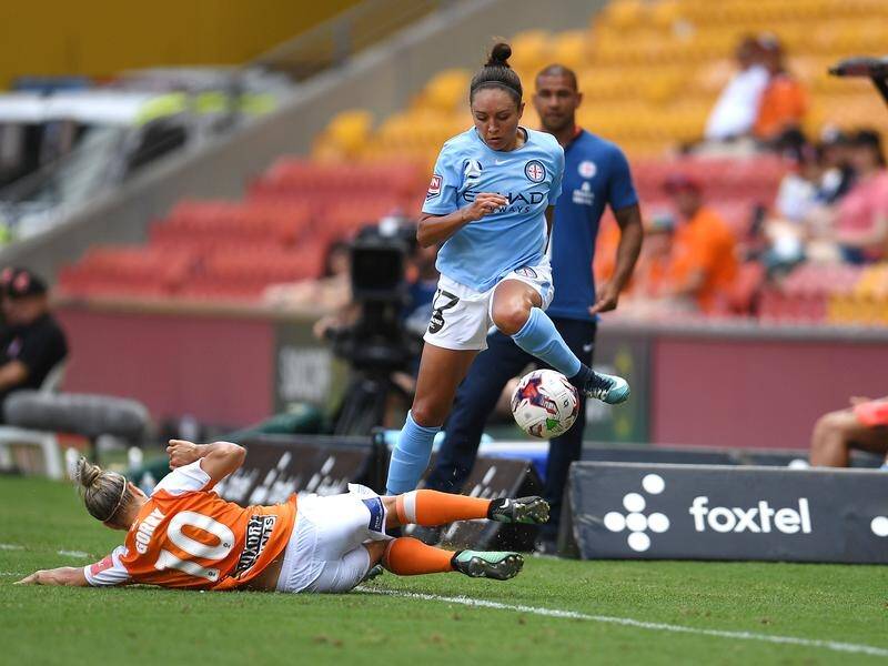 Kyah Simon is battling to be fit for the Matildas' Algarve Cup campaign due to a hamstring injury.