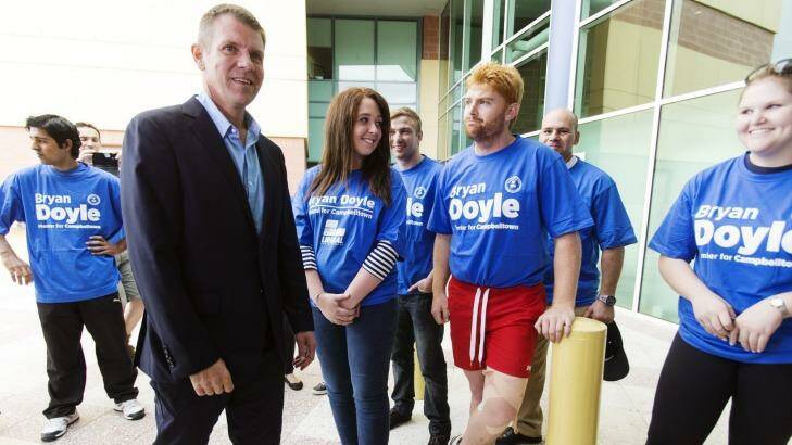Baird with supporters in Campbelltown.  Photo: James Brickwood