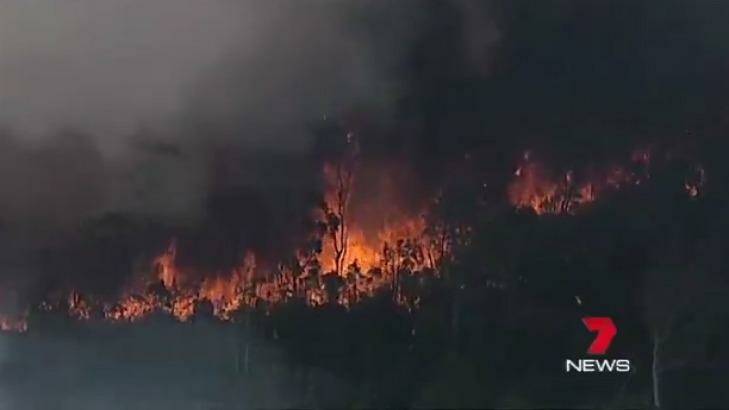 The bushfire threatening homes in Londonderry on Sunday. Photo: Channel Seven