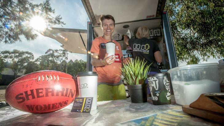 Jessica Bibby at her coffee cart in Canberra. Photo: Karleen Minney
