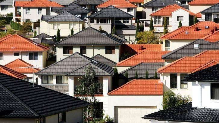 Not all workers gain the same benefits from negative gearing, analysis shows. Photo: Louie Douvis