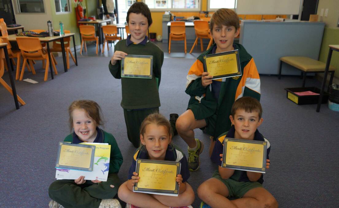 Sean Jones, Ned Swain, Alicia Colquhoun, Kira-Lee Moore and Cooper Johnson received their gold certificates.