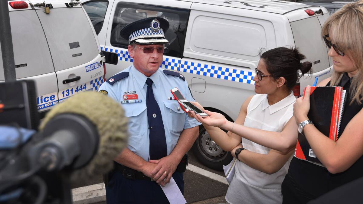 Oxley crime manager Chief Inspector Phil O'Reilly at a press conference in Tamworth on Tuesday. Photo: Geoff O'Neill 221215GOC03