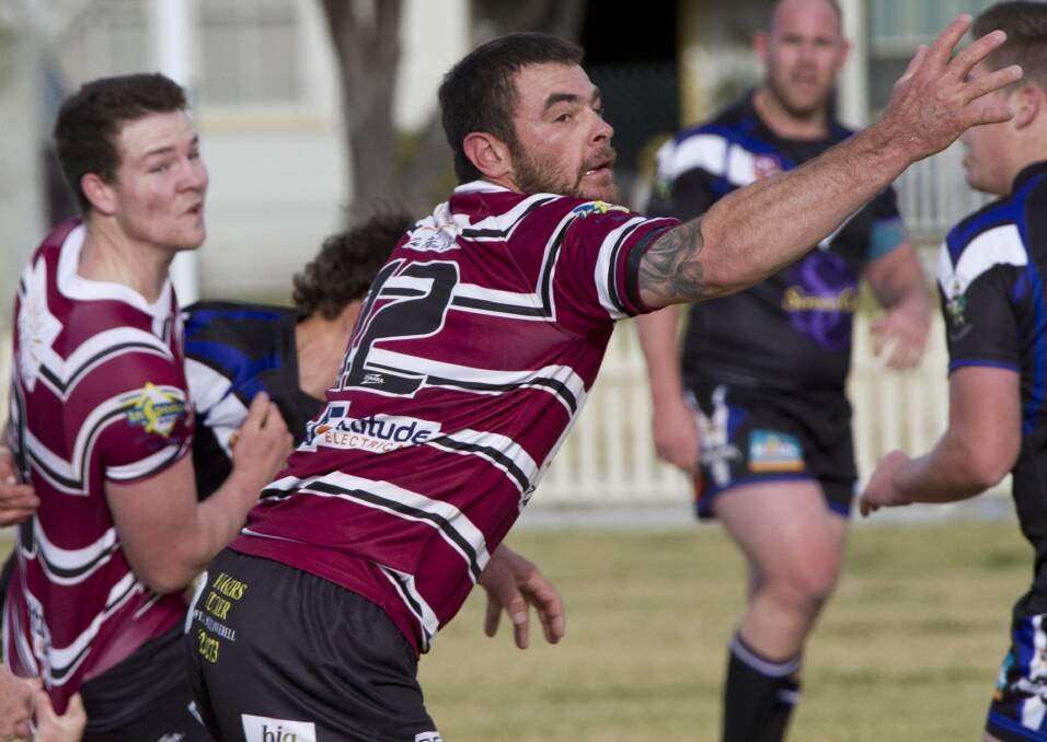 Nic Dawson on the attack for Inverell Hawks. He’ll be a key man against the Moree Boars at Inverell today.