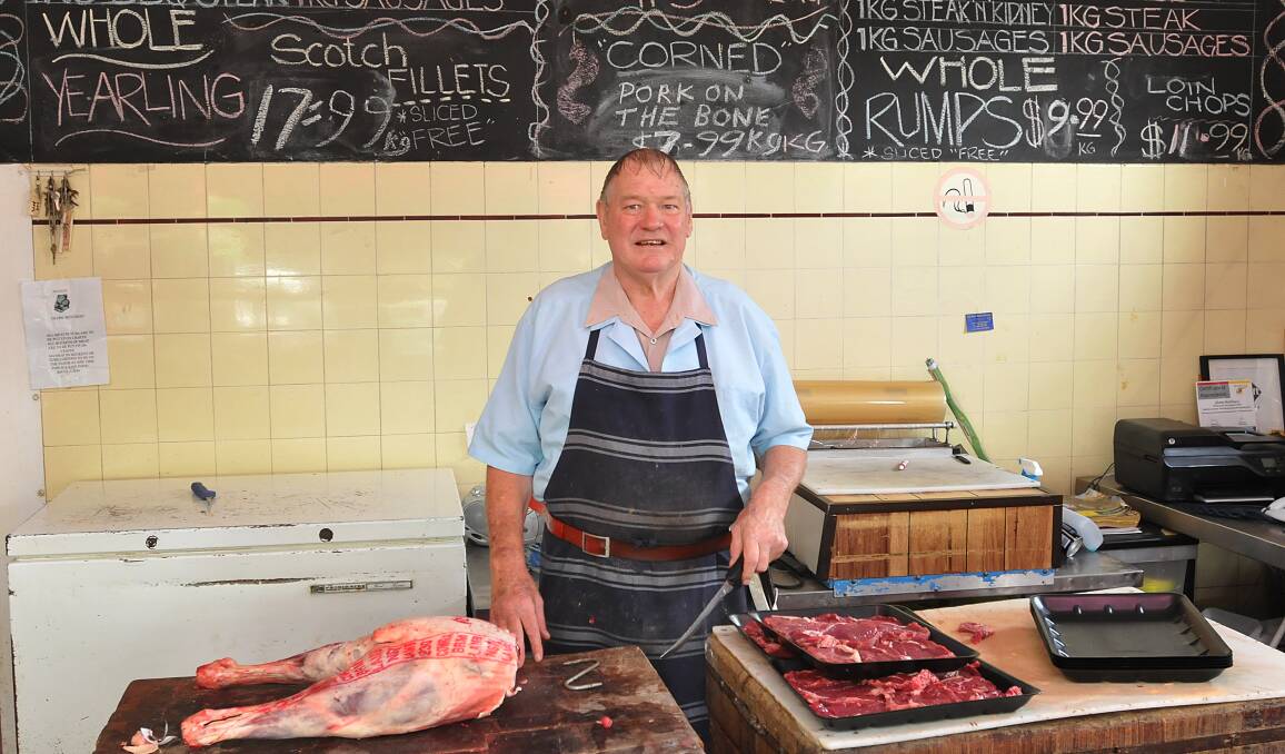 THE LAST CUT: The Globe Butchery owner Les 
Coutman has bid farewell to the industry after 
six years. Photo: Geoff O’Neill 280314GOD02