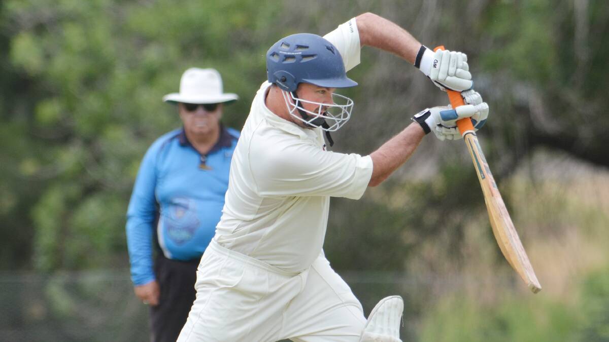 Shaun Rynne punches for runs against Upper Hunter on Sunday. Photos: Barry Smith 161114BSC46