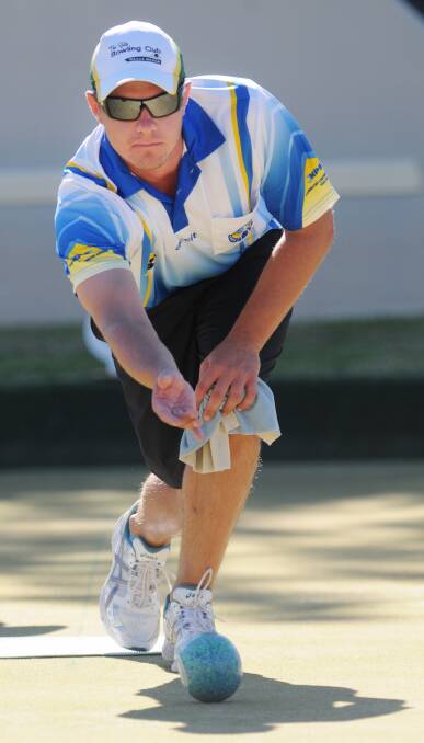 David Ferguson from Wagga Wagga was runner-up in the pairs and is looking to go one better in the singles this year after being runner-up in last year’s Tamworth City Easter Singles.  Photo: Gareth Gardner  200414GGA03
