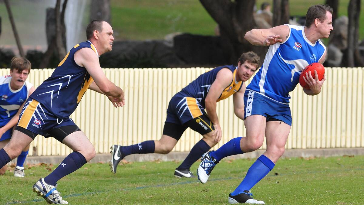 Six-goal star Dean Hoy looks for another scoring chance against the Narrabri Eagles on Saturday. Photo: Geoff O’Neill 100514GOF05