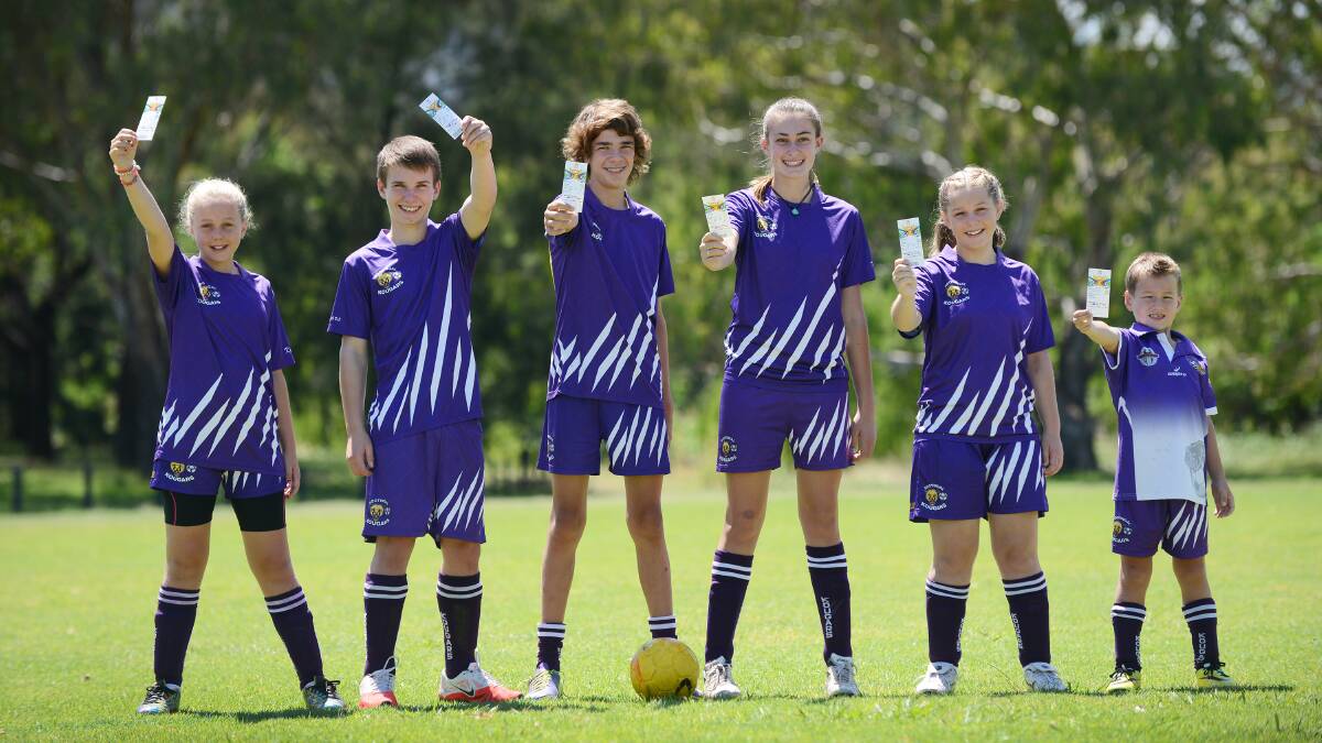 Kootingal’s (from left)  Alana Faulkner (11), Cojen Tait (13), Matthew Corney (14), Veronica Klepzig (14), Aimee Faulkner (13) and Adam Davis (7) are excited about their upcoming trip to Sydney. Photo: Barry Smith 241214BSB01