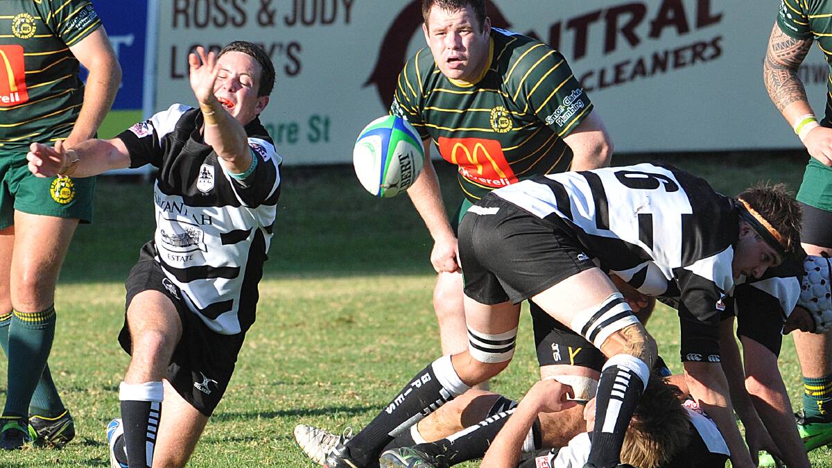 Tamworth half-back Scott Bremner clears from the ruck against Inverell on Saturday. Blanch was one of the Magpies’ best in Saturday’s loss. Photo: Geoff O’Neill 240514GOD01