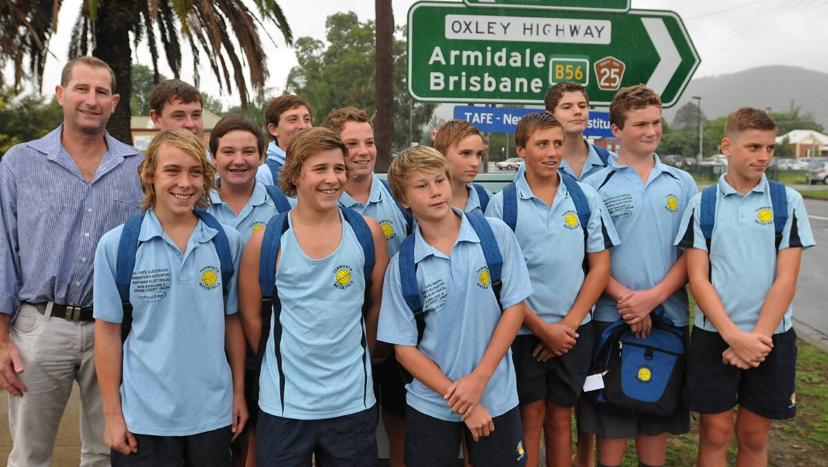 Tamworth’s Under 14 boys’ water polo side is off to a national championship in Wagga Wagga this weekend (back from left) Ian Moxon (coach), Tom Price, Cain Clinch, Lachlan Wheeler, Will Clinch, James Newberry, Luke Johnston, Vincent Colby, Dougal O’Reilly, Alex Taggart, (front from left), James Mitchell, Patrick Hofman, Isaac Moxon. 
Photo: Geoff O’Neill 280314GOG01