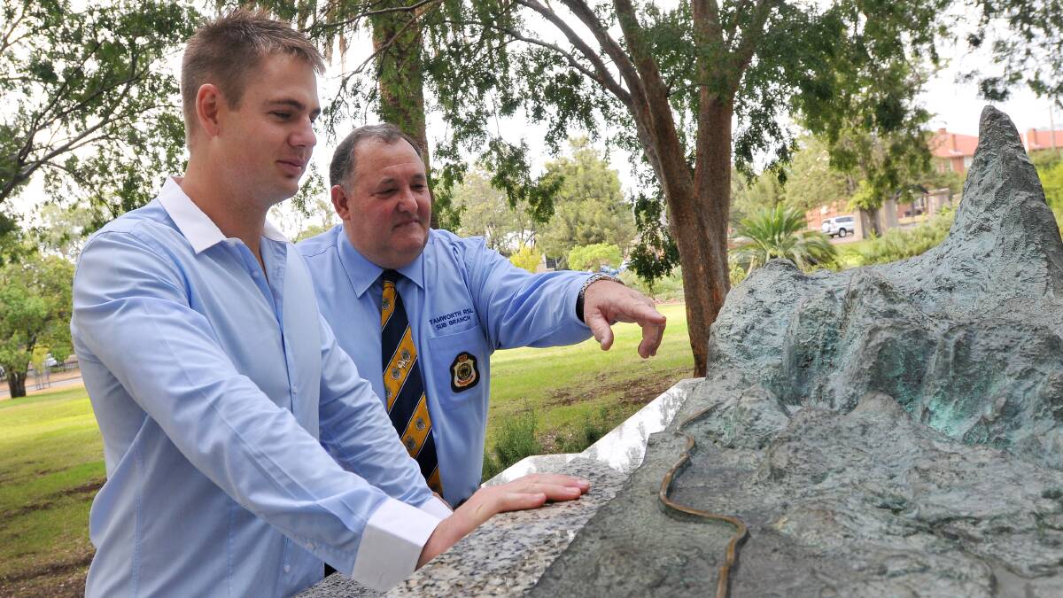 DIGGERS PAY TRIBUTE: Tamworth RSL Sub-branch president Bob Chapman, right, and Corporal Ben Poulton will pay tribute to the soldiers killed on the Sandakan death marches. Photo: Gareth Gardner 140214GGE01