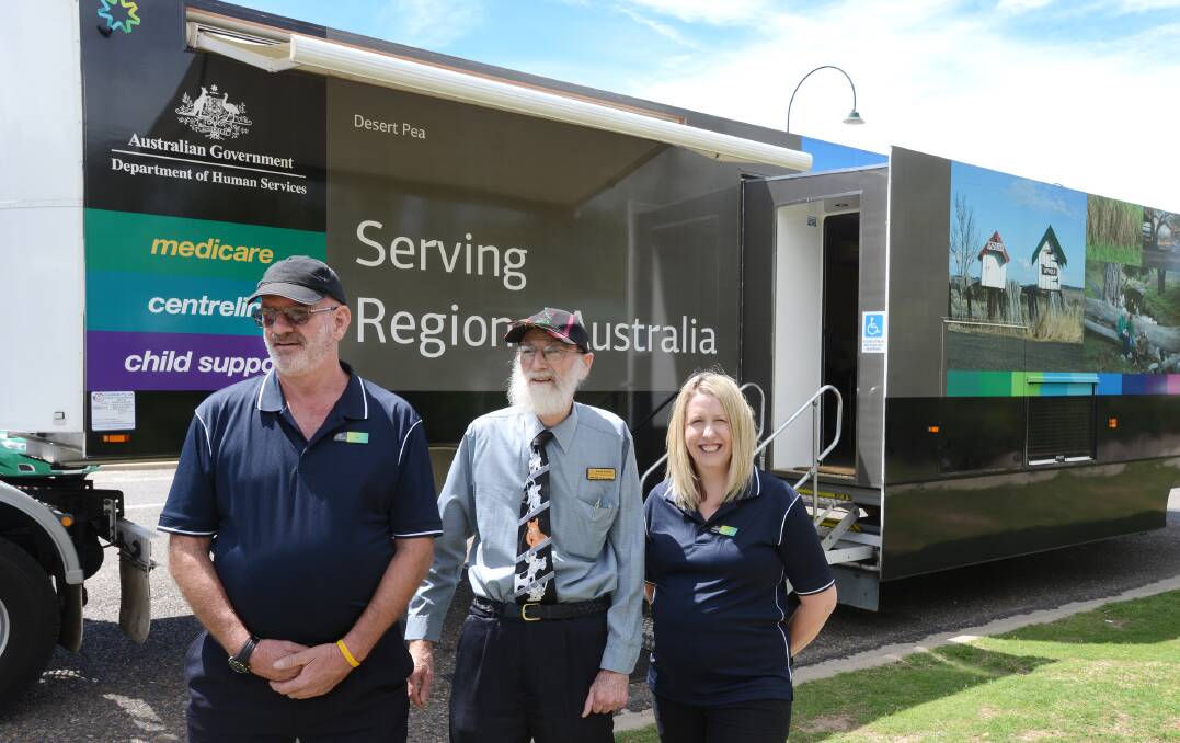 DROUGHT DRIVE: From left, Desert Pea van driver Ian Cleghorn, northern counsellor David Barkley and mobile van manager Suzanne Sanders were at Uralla yesterday to provide help and talk to
farmers.Photo: Barry Smith 040314BSA02 