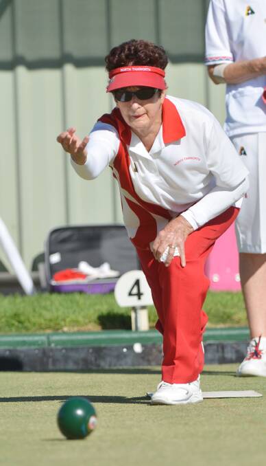 North Tamworth’s Norma Lingwood rolls one up for her team in yesterday’s round of 
CNDWBA State Pennants.  Photo: Barry Smith 030315BSA11