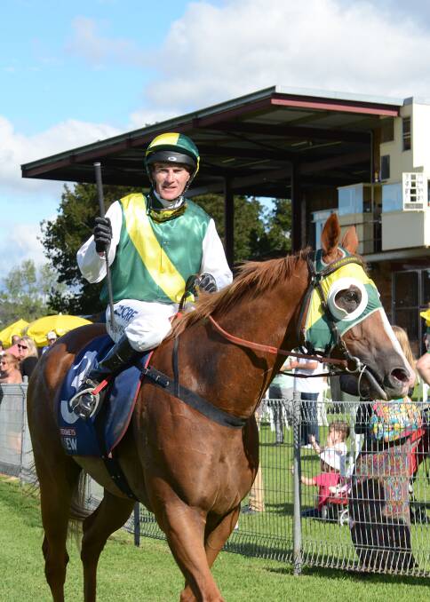 Single Spirit and Robert Thompson return to the winner’s stall after victory in last month’s 1400m Guyra Cup at Armidale.