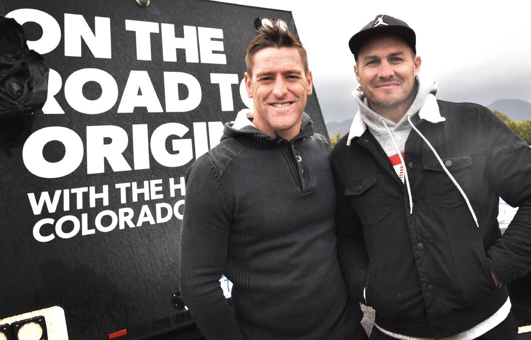 Brent Tate (left) and Matt Cooper  rugged up for the Holden Road to Origin Tour in Tamworth on a bleak Saturday morning. Photo: Geoff O’Neill 280516GOB01