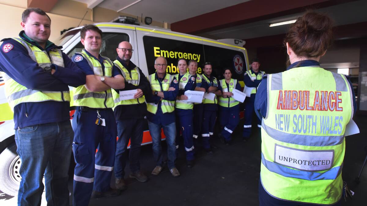 PROTEST: Paramedics, pictured yesterday in Tamworth, fear their livelihoods will be lost if they’re injured on the job under a new insurance scheme. Photo: Geoff O’Neill 2290616GOD02