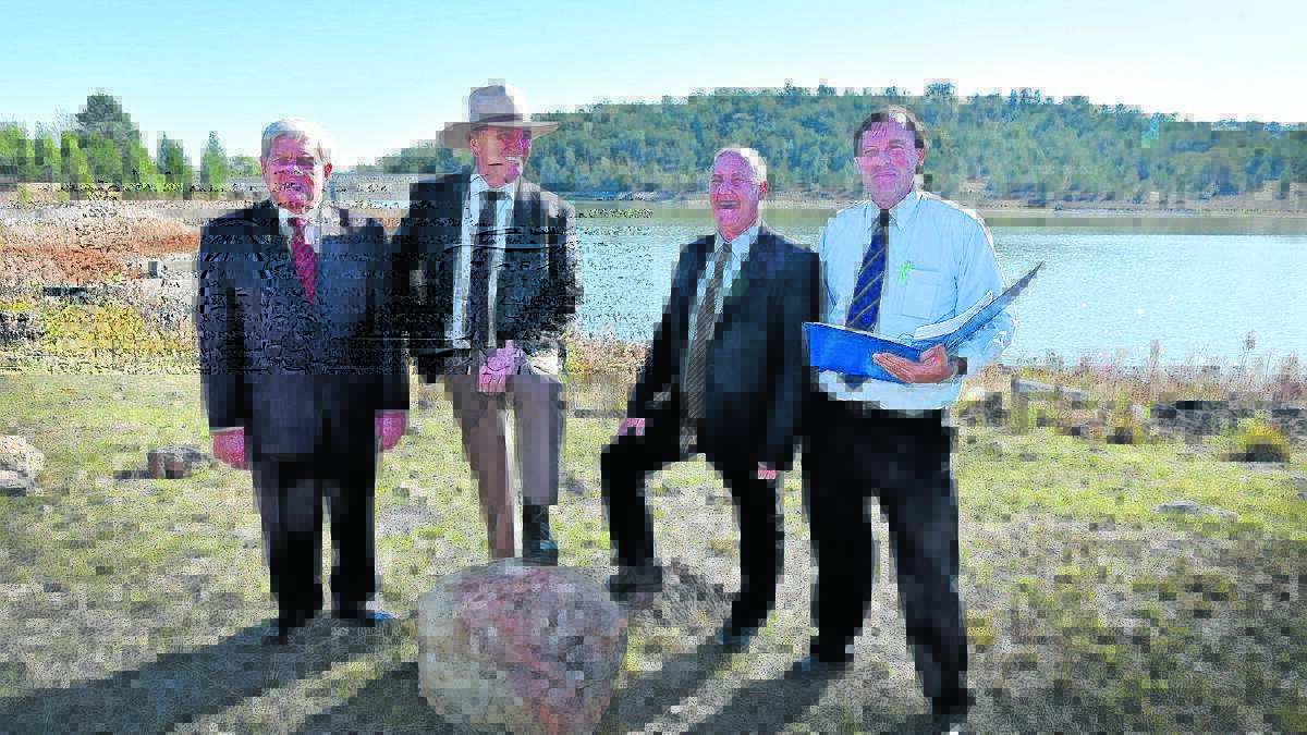 IN THE PIPELINE: Former Liverpool Plains shire mayor Ian Lobsey with member for New England Barnaby Joyce, current mayor Andrew Hope, and project head Rodney Batterham. 
Photo:Geoff O'Neill 300516GOC03