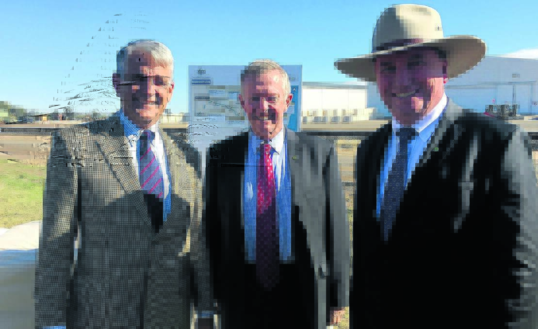 REAFFIRMATION: Inland Rail chairman John Anderson, Cr Mark Coulton and Deputy Prime Minister Barnaby Joyce have reaffirmed the government’s commitment to the inland rail project.