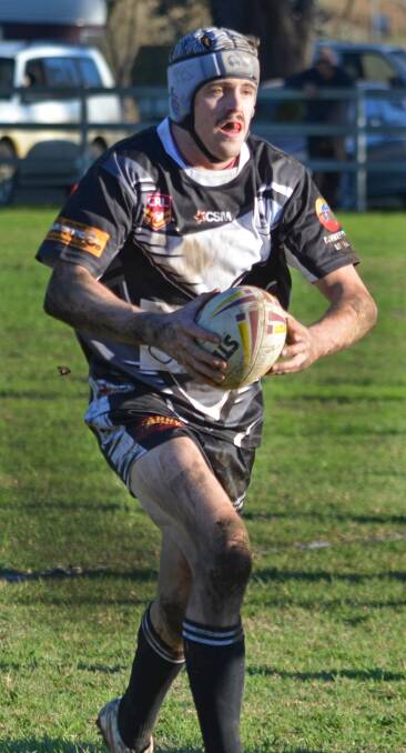 Werris Creek fullback Marty Shaw on the move against Dungowan last weekend. 
Photo: Chris Bath 250616CBA