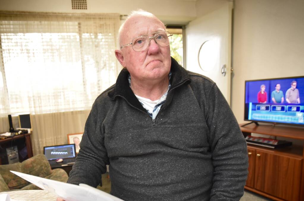 CARE CONCERNS: Tamworth cancer patient Peter Carroll had concerns home visits would cease. Photo: Geoff O’Neill 070616GOD01