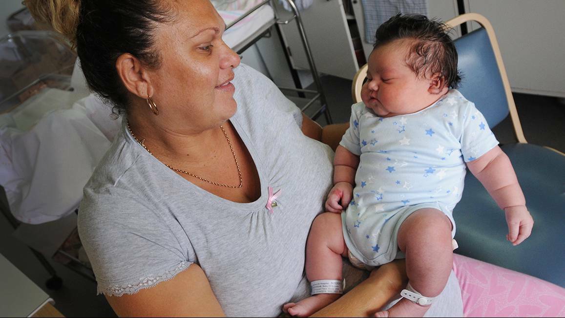 BABY BEHEMOTH: Moree mum Michelle Wharram shows off her new bub Bentley Dahlstrom, weighing in at nearly 6.3kg, the biggest baby ever born in Tamworth. Photo: Gareth Gardner, The Northern Daily Leader - Tamworth