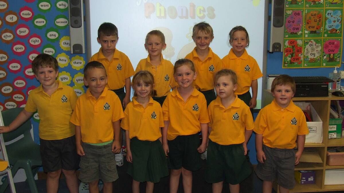 Barraba Central School Front from left, Lindsay Wallace, Max Currell, Phoebe Wilson, Lulani Carroll, Keiana Brighton, Cobie Walkom; Back, Jai Howarth,
Clayton Peters, Dustin Hiscock, Kristen Davidson. Absent: Matilda Waters
