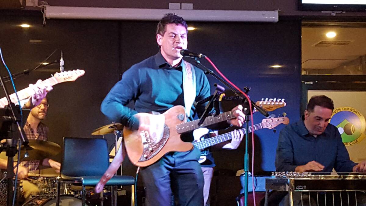 Shane Teinaki got up with this very hot band at South Tamworth Bowlo for the Hats Off finale.