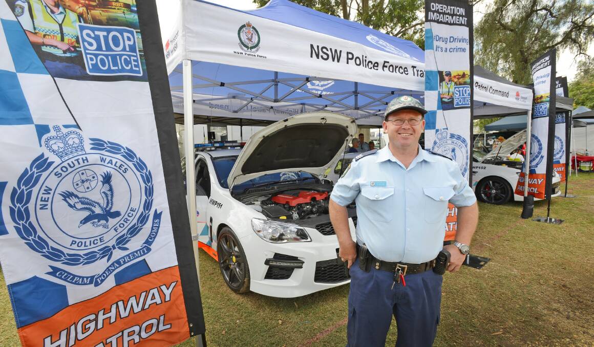 HIGHLIGHTING THE PROBLEM: 
Highway Patrol Sergeant Michael McCloon, from Sydney, is ready to 
showcase the force’s technology at the Tamworth Show today. 
Photo: Barry Smith 130315BSD14