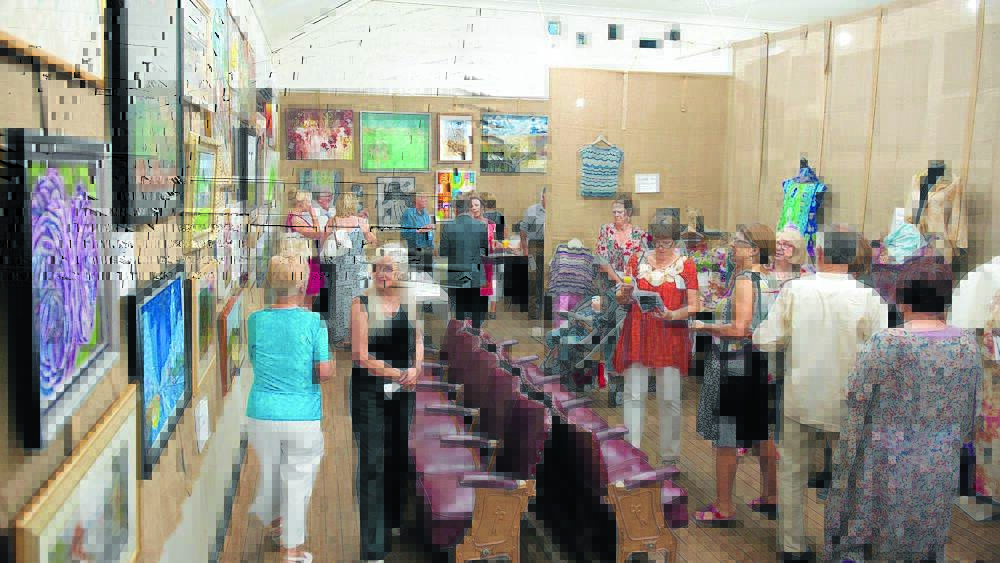 Nundle opens hall for art exhibition